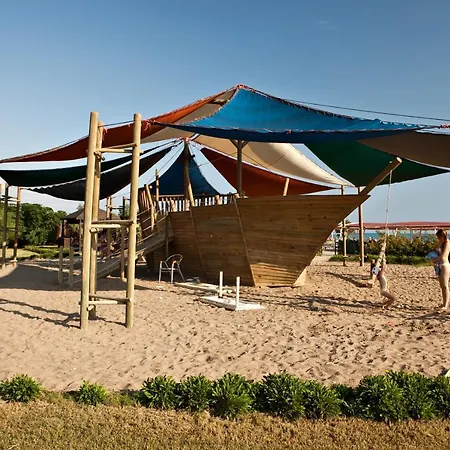 Crystal Paraiso & Ośrodek wypoczynkowy 5*