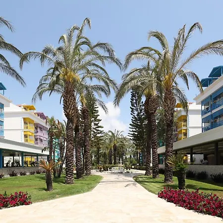 Crystal Paraiso & Resort Bogazkent