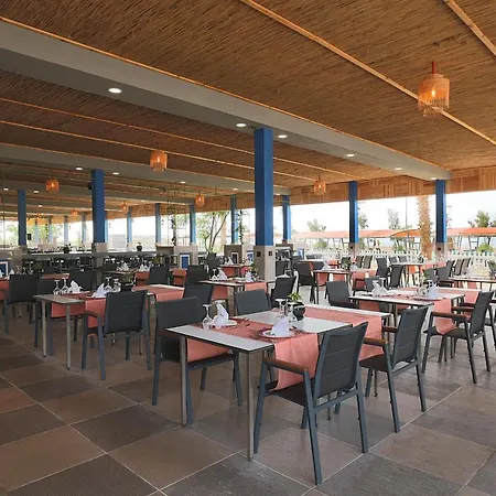 Crystal Paraiso Aqua Collection Üdülőközpont Boğazkent