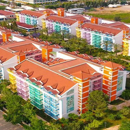 Crystal Paraiso & Resort Bogazkent