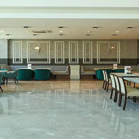 Crystal Paraiso & Resort 5*