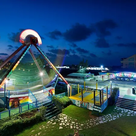 Θέρετρο Crystal Paraiso Aqua Collection