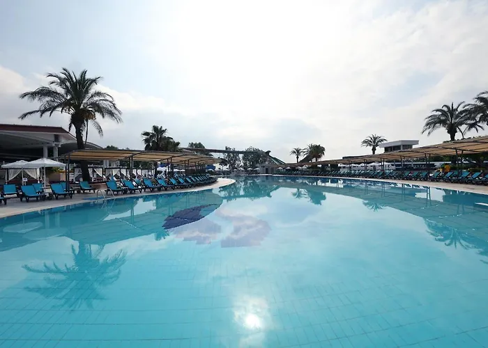 Crystal Paraiso Aqua Collection Resort Bogazkent