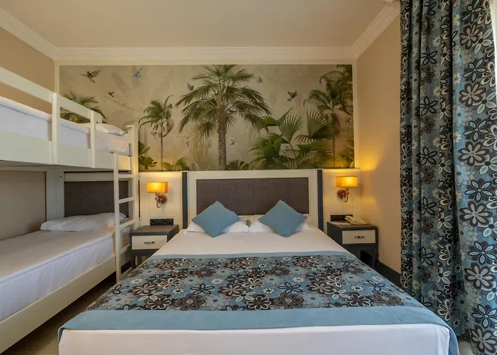 Crystal Paraiso Aqua Collection Resort Bogazkent